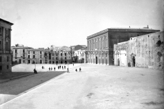 PIAZZA-CAVOUR