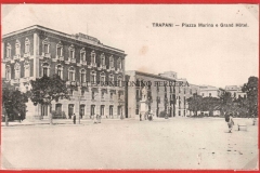 PIAZZA-MARINA-E-GRAND-HOTEL-MANNONE