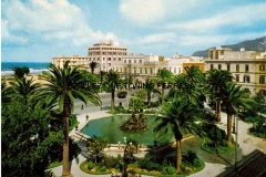 PIAZZA-VITT.EMANUELE-E-FONTANA-DEL-TRITONE-EGIT-1973