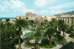 PIAZZA-VITT.EMANUELE-E-FONTANA-DEL-TRITONE-GIARRIZZO