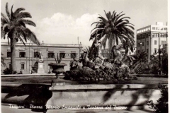 PIAZZA-VITTORIO-EMANUELE-E-FONTANA-DEL-TRITONE-G.S.P.-1