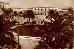 PIAZZA-VITTORIO-VENETO-SBAGLIATO-S.E.-1950