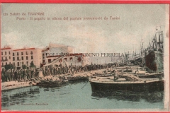 PORTO-IL-POPOLO-IN-ATTESA-DEL-POSTALE-PROVENIENTE-DA-TUNISI-GIANQUINTO