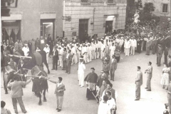 1954-LA-MADONNA-IN-PIAZZA-LUCATELLI