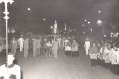 1954-LA-MADONNA-IN-PIAZZA-VITTORIO-EMANUELE